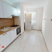 Na predaj 3-izbový byt  v Trenčíne vo vyhľadávanej lokalite na ul. Soblahovská.