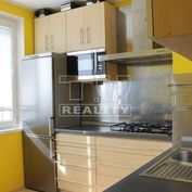 TUreality ponúka na predaj pekný, slnečný 3i byt s balkónom v BB - Sásová, o rozlohe 72,36 m2