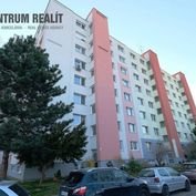 REZERVOVANE´1-izbový byt v zrekonštruovanom dome, BA - Vrakuňa, Slatinská ul.