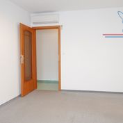 NA PRENÁJOM: kancelária, 18 m2 a 48 m2, Záborského ul.