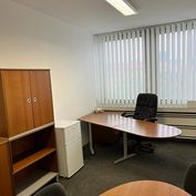 Ponúkame Vám na prenájom kanceláriu v  administratívnej budove,Bratislava-Ružinov, Miletičova 1 pri