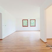 ABSOLUTE REAL / 4i byt v Rodinnom dome, BA II - Vrakuňa, Podpriehradná ul., 209 m2, záhradka, parkin