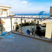 Luxusní 4+kk, městský dům s výhledem na moře a parkovacím místem, u pláže, Byala