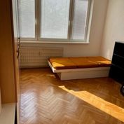 COMFORT LIVING ponúka - Priestranný 3 izbový byt s loggiou na Kramároch