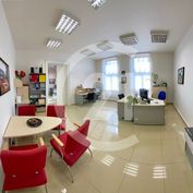 Lukratívne kancelárske priestory v historickej budove PORGES PALOTA na Hornej ulici v Banskej Bystri
