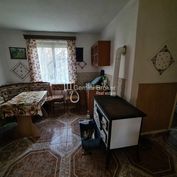 GEMINIBROKER v obci Bózsva ponúka 2 domy na veľkom pozemku