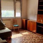 Na predaj 3 izbový byt s loggiou v Kolárove - vyhľadávaná lokalita