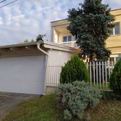 MOVEON ponúka na predaj rodinný dom v dobrej lokalite v Leviciach - CENA DOHODOU!