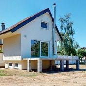 Rekreačná chata na predaj v obci Jakubov s pozemkom 300 m2!!