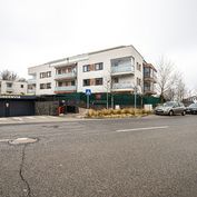 HERRYS - Na predaj 2 izbový byt v novostavbe Greenvia s predzáhradkou a parkovacím státím