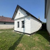 Predaj rodinného domu s rozsiahlym pozemkom v Bytči - Hliník nad Váhom