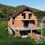 BOSEN | Priestranný rodinný dom s veľkým pozemkom 2229 m2, Nová Baňa, Žarnovica, 171 m2