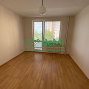 3-izbový byt na predaj s balkónom Nové Zámky 056-113-JUPAE