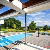 Ponúkame na prenájom 5 izbový rodinný dom s bazénom v centre obce Ivanka pri Dunaji.