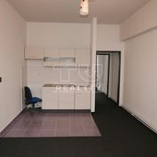 Nebytový priestor 95 m2 – kancelárie s jednoizbovým bytom Bratislava – Sibírska ul.