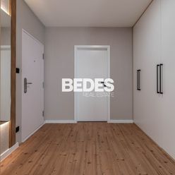 BEDES | Krásny 3+KK byt s Loggiou po čerstvej rekonštrukcii