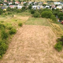 Predaj investičného stavebného pozemku - Drienica