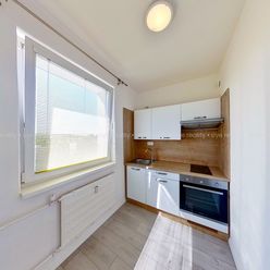 Na prenájom moderný a slenčný 1-izbový byt pri Váhu v Komárne - Virtuálna obhliadka!