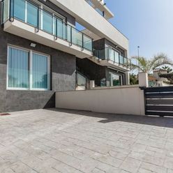 Fantastické nové radové domy v Alicante, 5 minút od pláže a 15 minút od centra mesta; Costa Blanca