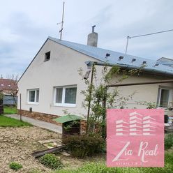 Rezervované. Na predaj starší rodinný dom, pozemok 567 m2, Dubnica nad Váhom.