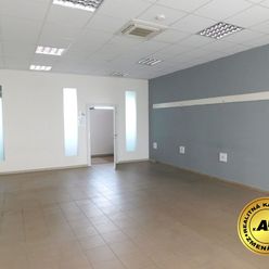 Kancelária 40 m2 v širšom centre mesta Zvolen na PRENÁJOM
