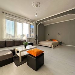 1 izbový byt s možnosťou zmeny na 2 izbový - pri Štrkovci po rekonštrukcii na Haburskej ulici 31