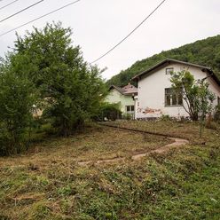 Na predaj rodinný dom s pozemkom 488 m2 v kúpeľnom meste Trenčianske Teplice
