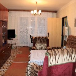 JKV REAL | Ponúkame na predaj 3-izbový byt v širšom centre mesta Levice na ulici Andreja Sládkoviča