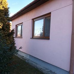 Na PREDAJ 3-izbový rodinný dom v Zlatých Moravciach, časť Chyzerovce