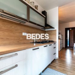BEDES | Komplet zariadený 3 izbový byt, 80m2, loggia, 2.p/4.p., Prievidza – Kopanice