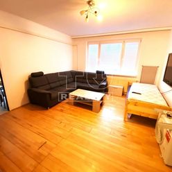 TUreality ponúka na predaj veľký 4 izbový čiastočne prerobený byt v Bratislave - m.č. Devínska nová