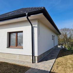 Novostavba 7-izbového domu na Kvetnej ul. v širšom centre Prešova - 3D prehliadka