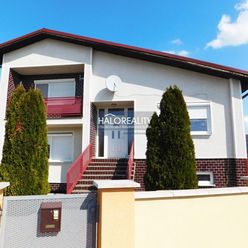 Predaj, rodinný dom Zemianska Olča, 5 priestranných izieb, pokojné bývanie pre veľkú rodinu - EXKLUZ