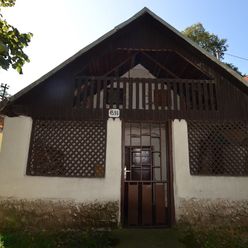 Viničný dom s kamennou pivnicou zo 16. storočia