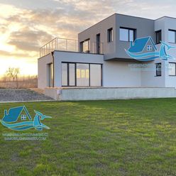 Nový prostorný dům 5+kk na předměstí Varny, vesnice Kichevo