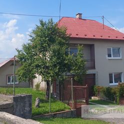 Veľký, zachovalý rodinný dom 20 km od Banskej Bystrice, Hrochoť