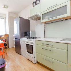 3i klimatizovaný byt s 2lodžiami na Beňadickej v Petržalke(84m²).