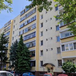 Plnohodnotný 2i byt s 10m2 LOGGIOU - Bratislava II, 4/7p., pôvodný stav