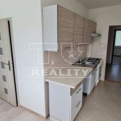 TUreality ponúka na predaj 3 (3,5)-izbový, prerobený byt, 83.5m2, vzdialený cca min od BS, Banská Be