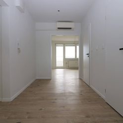 PREDAJ - Novozrekonštruovaný 3-izbový byt na Námestí hraničiarov