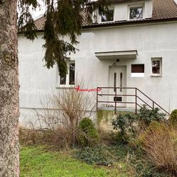 Exkluzívne na predaj rodinný dom v obci Smolenice