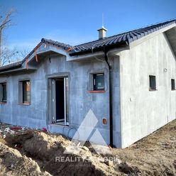 4 izbový rodinný dom s pekným pozemkom v novej lokalite Gajary