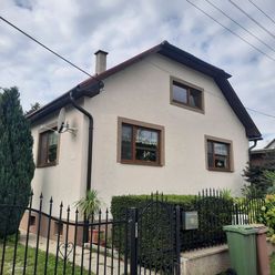 Priestranný rodinný dom s veľkým pozemkom Turčianske Teplice - Diviaky.