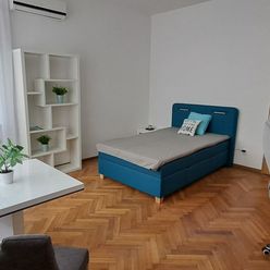 Videoobhliadka: 1-izbový novozariadený byt v úplnom centre, Jedlíkova