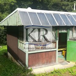 Rekreačná chata s pozemkom 300 m2 na PREDAJ, Trenčín