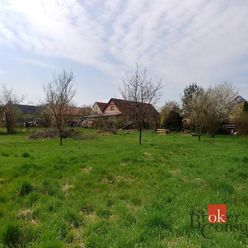 Exkluzívne na predaj, rovinatý stavebný pozemok Banská Bystrica-Hronsek