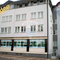 Nájom: 2 voľné kancelária, na lukratívnom mieste v Brezne
