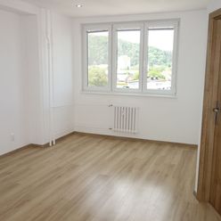 Nová rekonštrukcia: 2 izbový byt s kuchynským kútom v Trenčíne - Pred Poľom