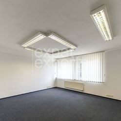 Kancelárske priestory, 2 x kancelária, 45m2, parkovanie, klimatizácia