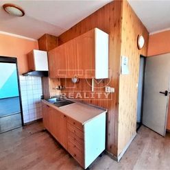 Predaj priestranného dvojizbového bytu v Topoľčanoch, 64 m2